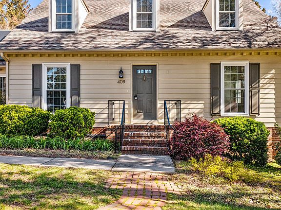 2nd image of 409 Cedarview Ct
