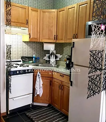 Rented by Crosstown Apartments NYC | media 23