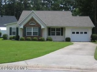 4003 Yadkin Ct, New Bern, NC 28562