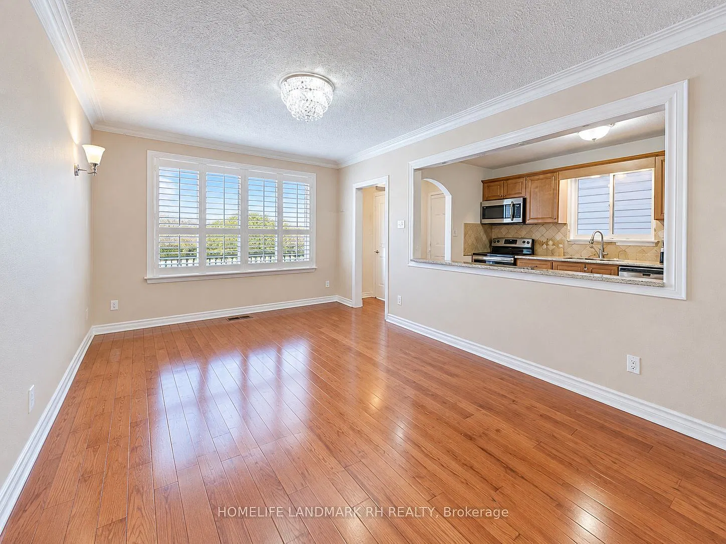 2 bed, $2,400 — Photo 4