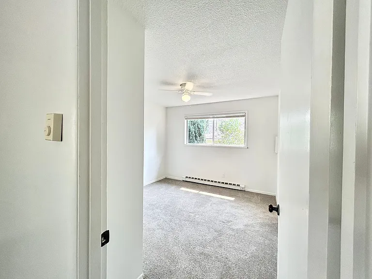 341-347 SE 30th Pl — Photo 16