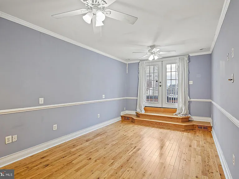 1723 Clarkson St — Photo 21
