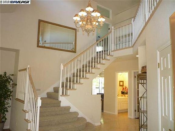 2nd image of 132 Blackstone Dr