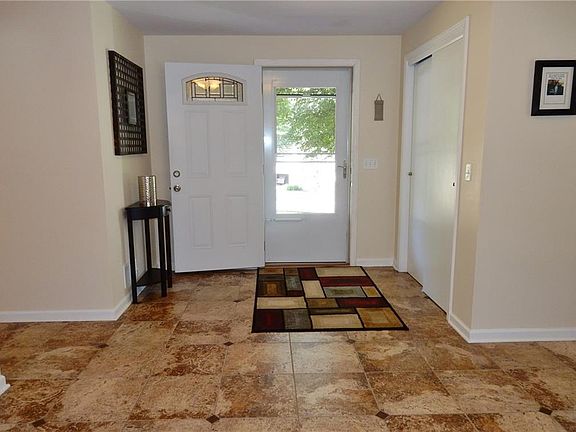 3rd image of 16 Burncoat Way