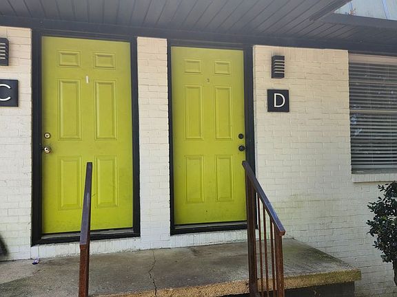 3rd image of 2020 Watts Rd APT D
