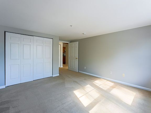 5th image of 183 Lower Main St APT 207