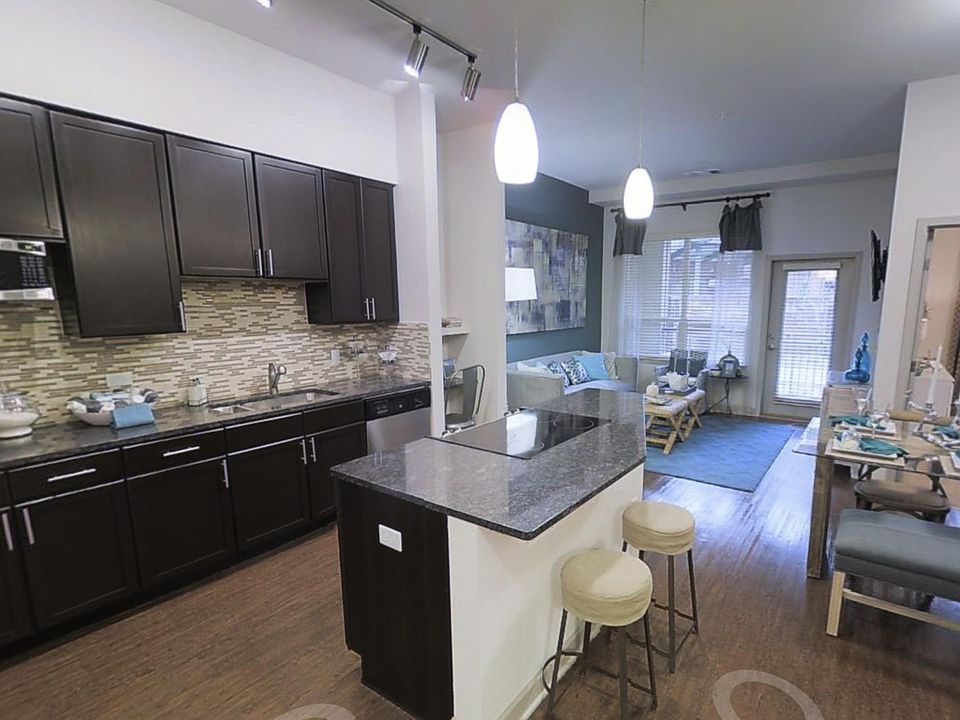 1st image of 218 Cherokee St #201