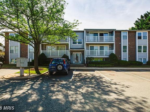 3rd image of 502 Philmont Dr APT 7