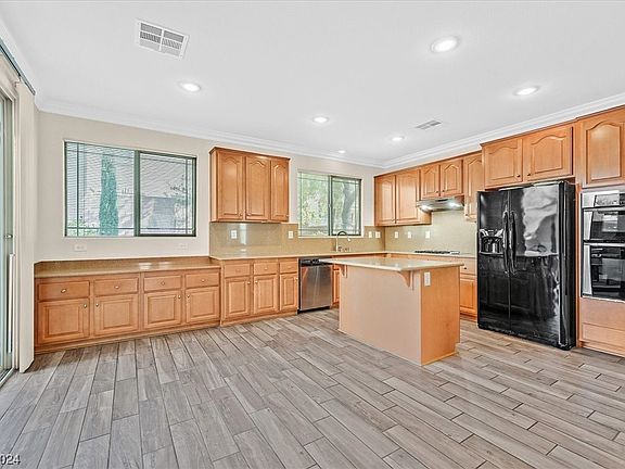 5th image of 10762 Bayview House Ave