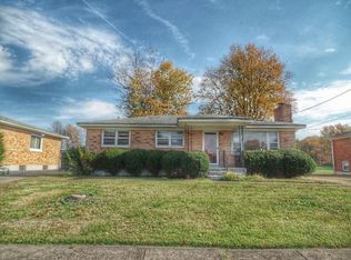 225 Marytena Dr, Louisville, KY 40214