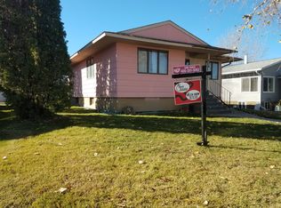 534 N 9th Ave, Forsyth, MT 59327