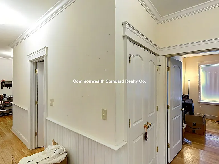 27 Glenville Ave #1A — Photo 5