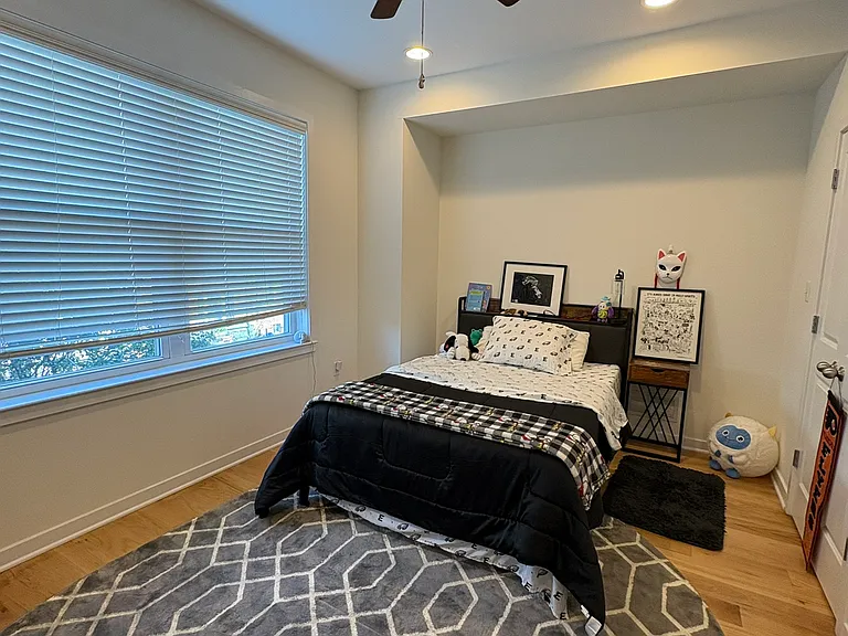 2516 Grays Ferry Ave — Photo 31