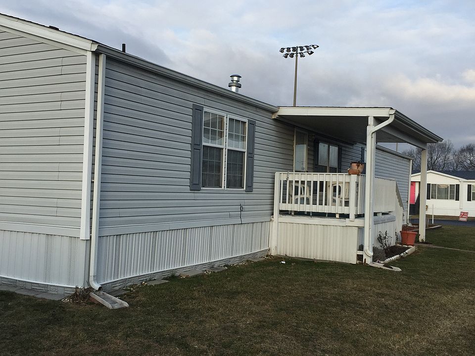 2nd image of 255 E Titus Ave
