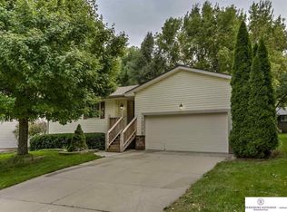 14719 Orchard Cir, Omaha, NE 68137