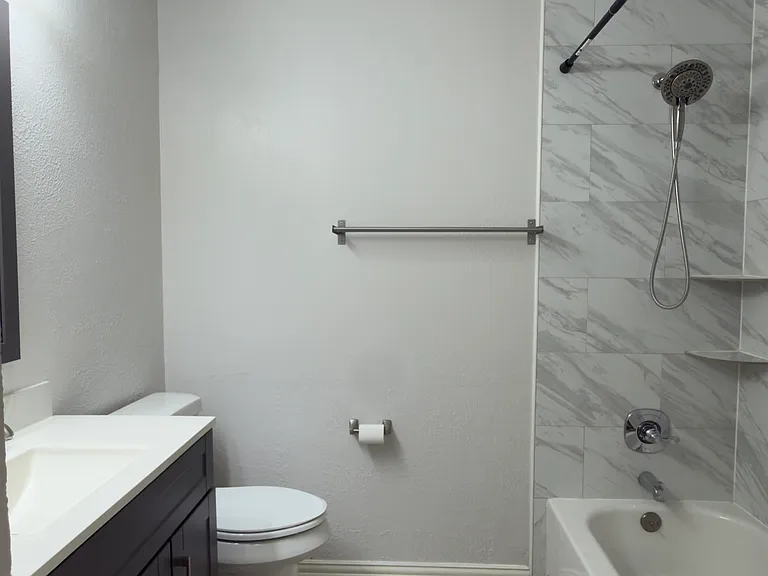4613 Danville Dr — Photo 6