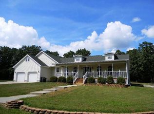 22521 Gravel Rd, Lebanon, MO 65536