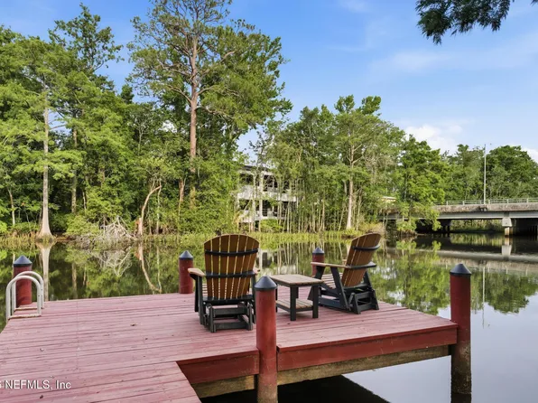 8861 AMALFI Court, Jacksonville, FL 32217