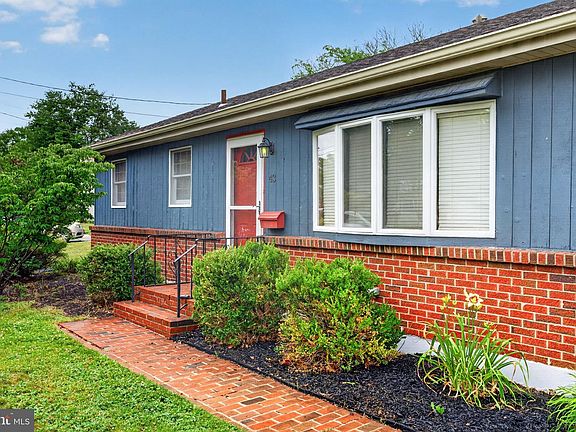 3rd image of 43 Abington Ave