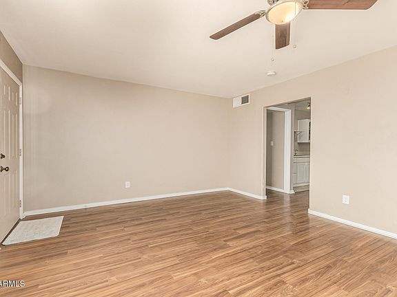 2nd image of 1002 E ORCHID Lane