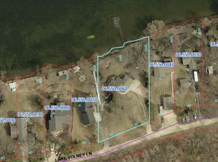 40453 Lake Volney Ln, Le Center, MN 56057
