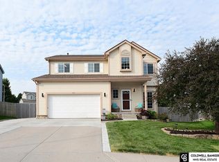 9707 Florence St, La Vista, NE 68128