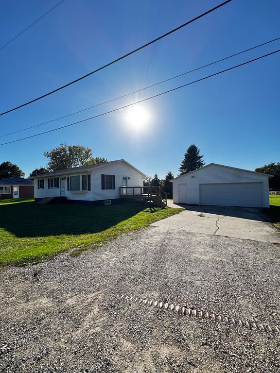 100 S Ely St - Property Image