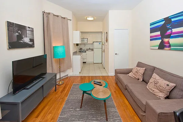 Rented by NOVO | media 28