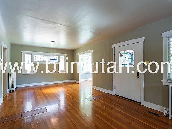 2nd image of 1475 E Michigan Ave