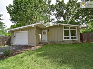 8012 W 91st St, Overland Park, KS 66212