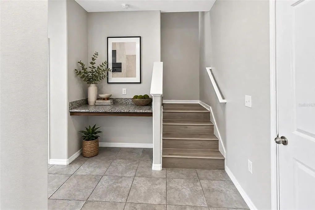 3 bed, 2.5 bath, 1787 sqft, $2,150 — Photo 4