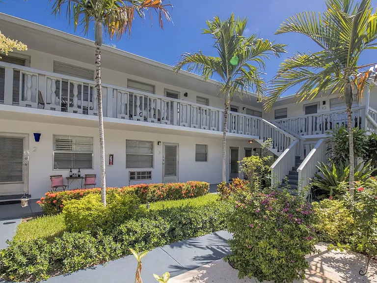 212 N K St Lake Worth, FL 33460 — Photo 3