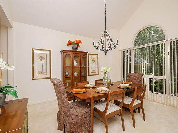 5th image of 71 Forest Dr