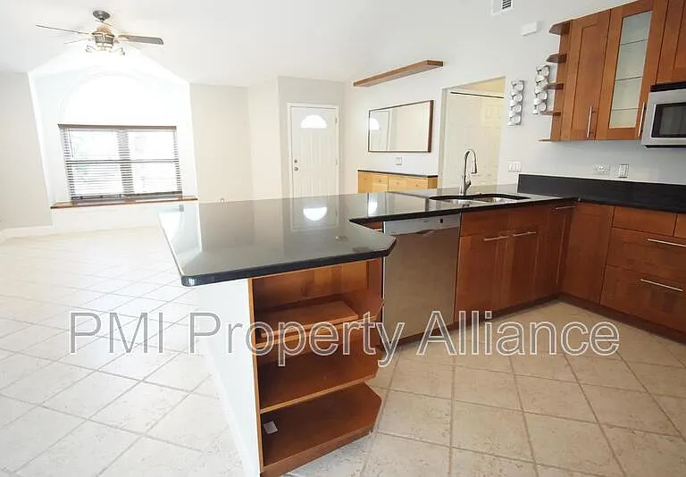 7944 Goldleaf St — Photo 4