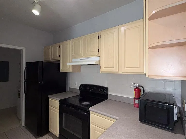 8812 Dunes Ct #305 — Photo 13