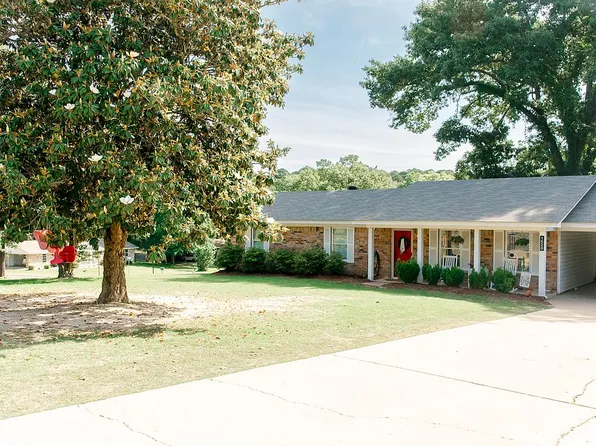 1520 Lynnwood Dr, Benton, AR 72015