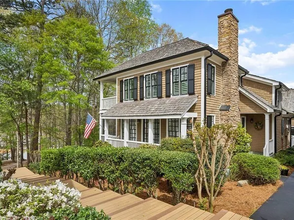 407 Waterfront Park Ln, Dawsonville, GA 30534