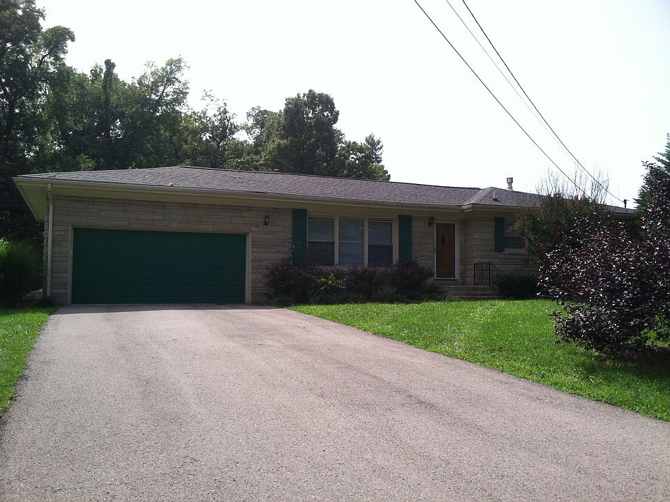 1st image of 323 S Deepwood Dr