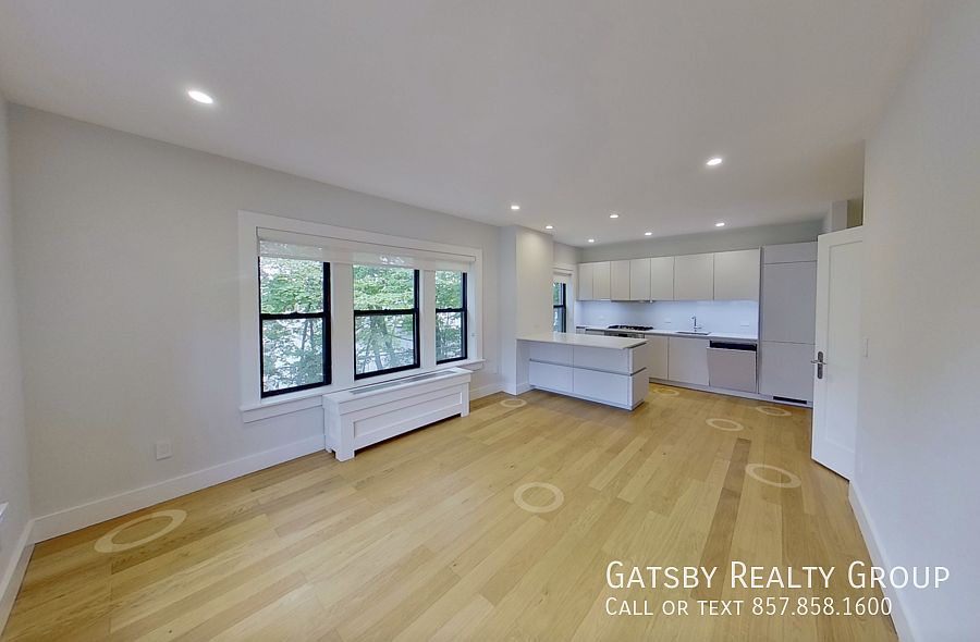 1st image of 124 Highland Ave #29R