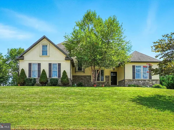 1520 Winsford Ln, York, PA 17404