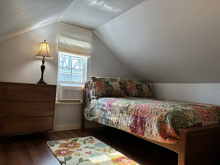 300 Meacham Ln — Photo 23