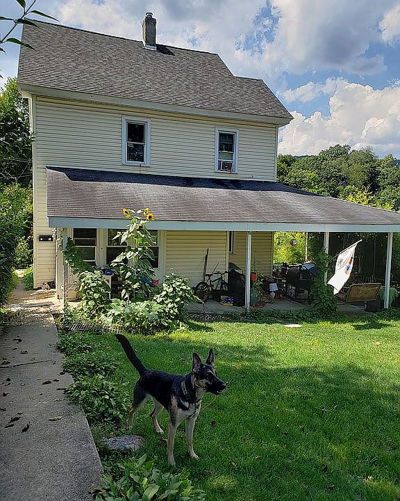 2nd image of 811 Bloomfield St