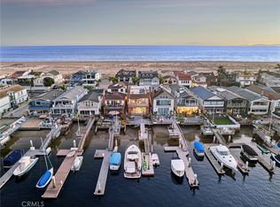 1214 E Balboa Blvd, Newport Beach, CA 92661