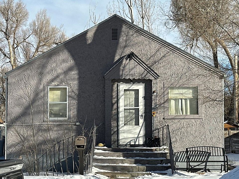 1st image of 216 Walnut St