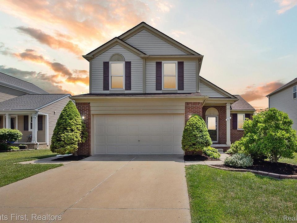1st image of 6181 Oakhurst Dr