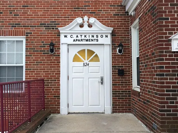 824 E Chestnut St, Coatesville, PA 19320