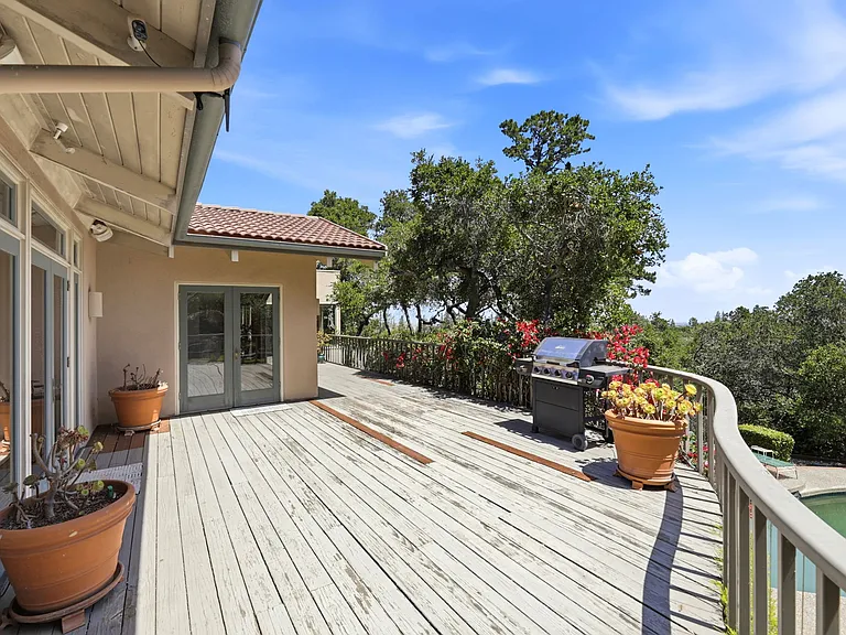 3187 Alexis Dr — Photo 29