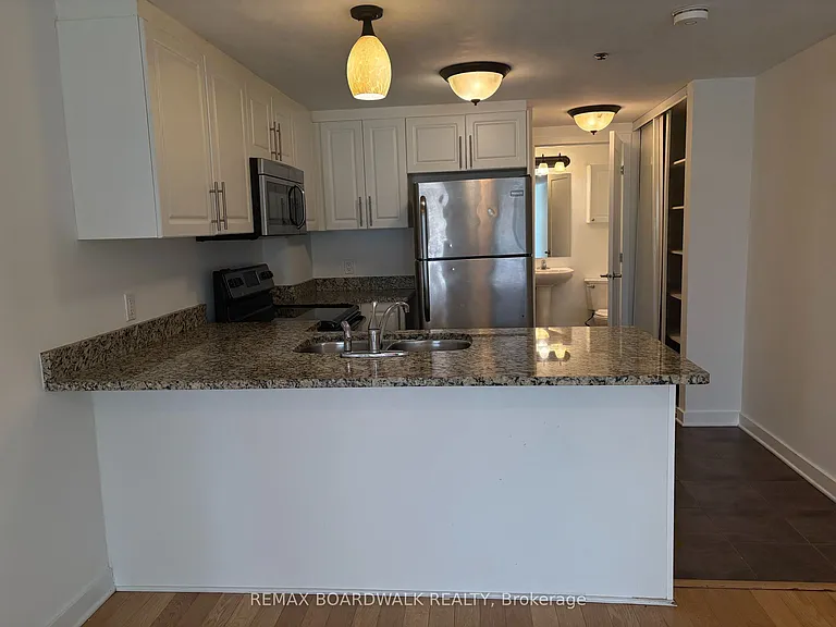 132 Daly Ave — Photo 4