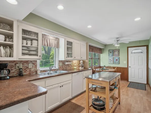 3524 Zealand Ave N, New Hope, MN 55427