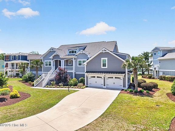 2nd image of 512 Twisted Oak Lane
